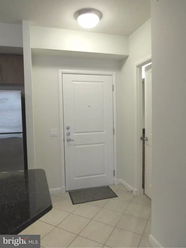 Arlington, VA 22201,1021 N GARFIELD ST #318