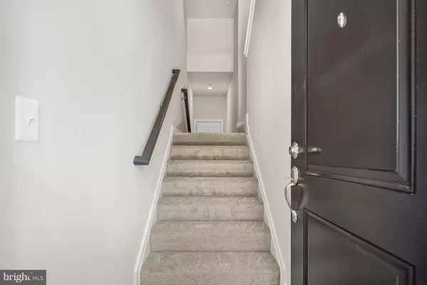 Ashburn, VA 20147,44591 STRABANE TER