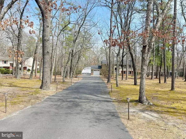 Tabernacle, NJ 08088,213 OAK LN