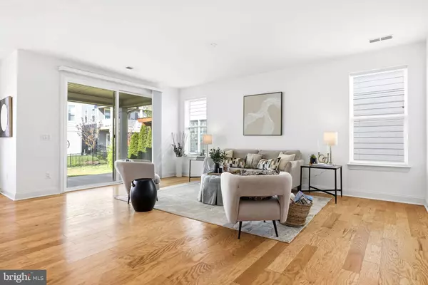 Lake Frederick, VA 22630,118 MILKWEED DR