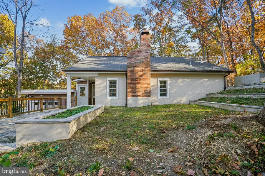 598 TIMBER LN, Bluemont, VA 20135