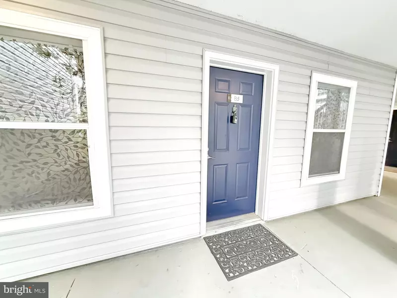 3179 SUMMIT SQUARE DR #2-B5, Oakton, VA 22124