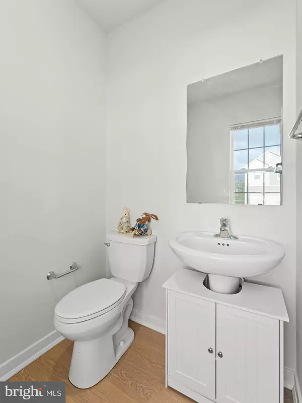 Sicklerville, NJ 08081,12 HANDBELL LN