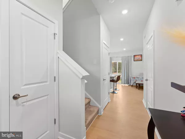 Sicklerville, NJ 08081,12 HANDBELL LN