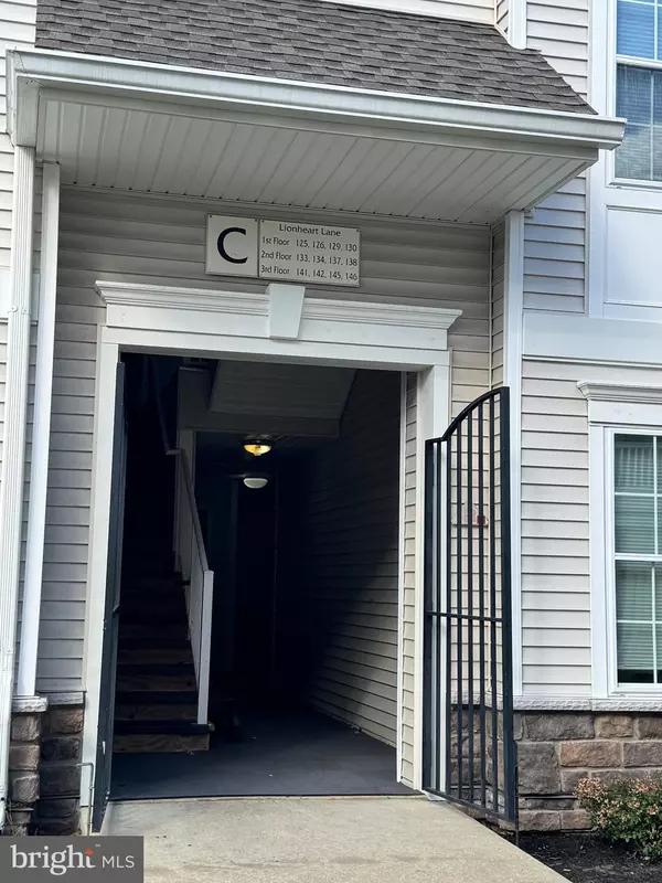 West Deptford, NJ 08086,125 LIONHEART LN #BUILDING C