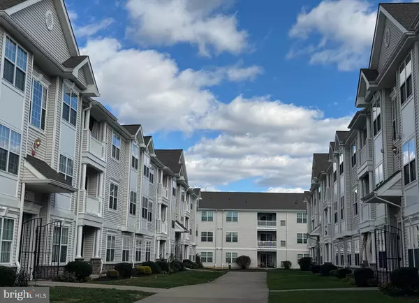 125 LIONHEART LN #BUILDING C, West Deptford, NJ 08086