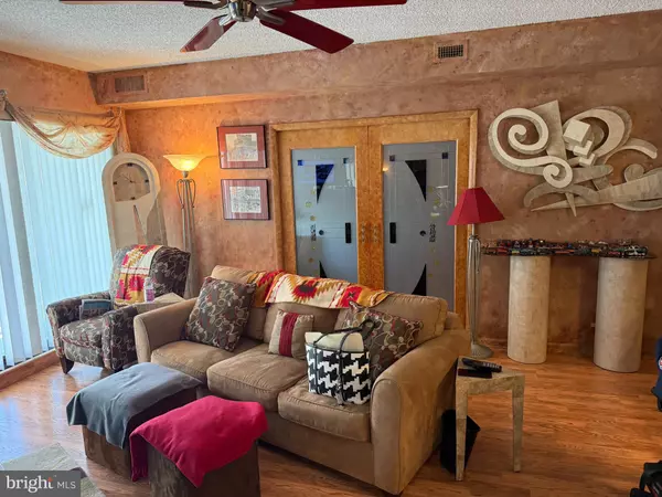 Atlantic City, NJ 08401,3101 BOARDWALK #3002-2