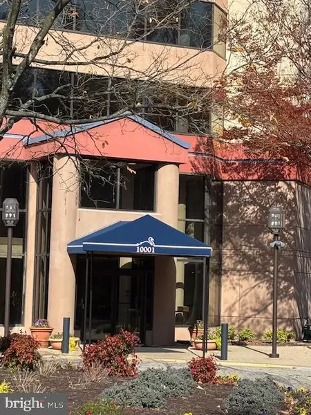 10001 WINDSTREAM DR #402, Columbia, MD 21044