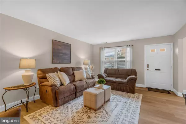 Palmyra, NJ 08065,2034 HARBOUR DR