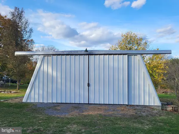 Winchester, VA 22602,1327 FRONT ROYAL PIKE