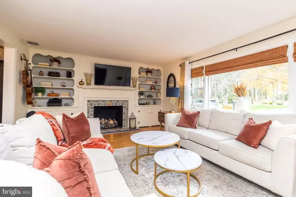 Ambler, PA 19002,326 CHESTNUT LN