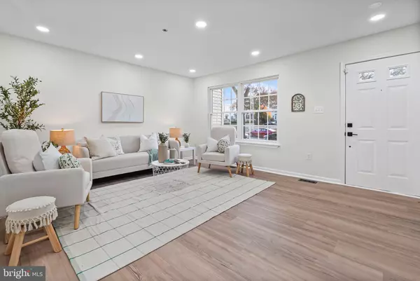 Suitland, MD 20746,4035 SILVER PARK TER