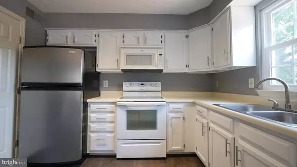 Gaithersburg, MD 20878,15 BEACON HILL WAY