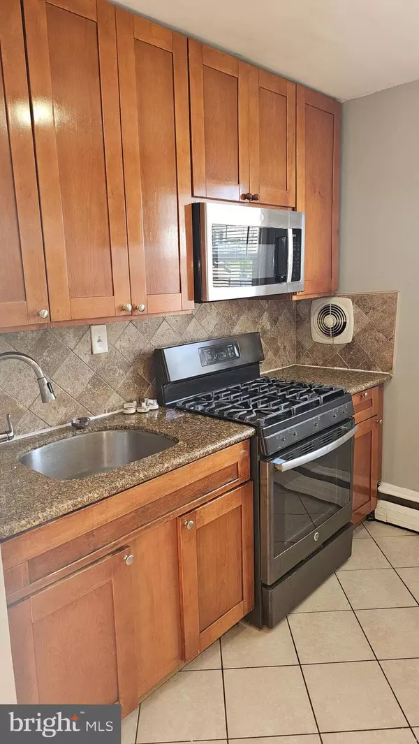 Philadelphia, PA 19111,529-31 MCKINLEY ST #A