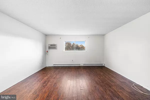 Havertown, PA 19083,400 GLENDALE RD #K52