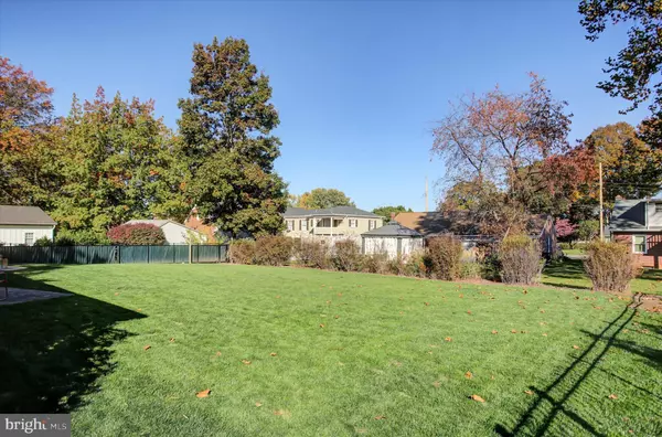 Chambersburg, PA 17201,725 FLORAL AVE