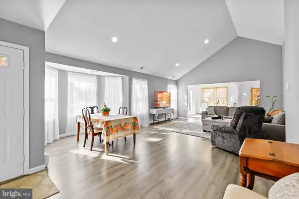 Manahawkin, NJ 08050,100 DEERFIELD DR