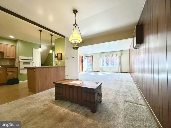 Hatboro, PA 19040,45 FLAMINGO RD