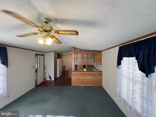 Essex, MD 21221,61 ROCKYWOOD LANE