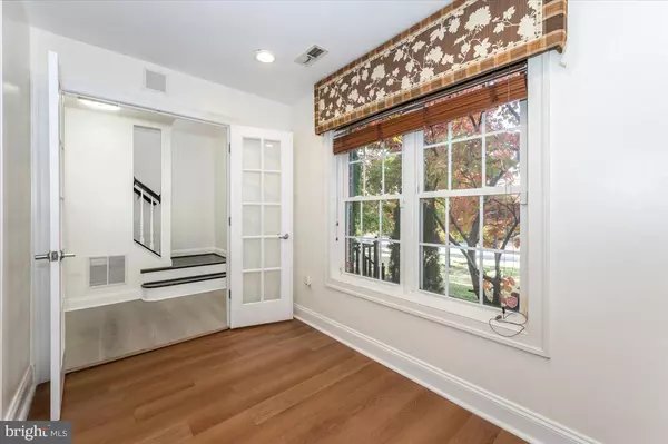 Gaithersburg, MD 20877,593 CEDAR SPRING ST