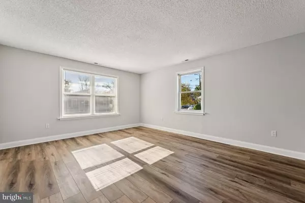 Pennsauken, NJ 08109,8337 HERBERT AVE