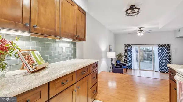 Springfield, VA 22152,8352 FORRESTER BLVD #456