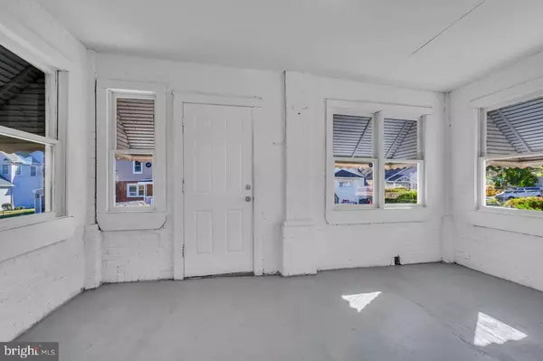 Ewing, NJ 08638,125 ROBBINS AVE