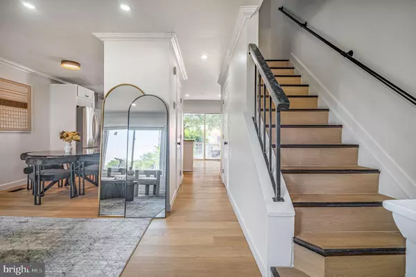 Washington, DC 20032,1325 BARNABY TER SE