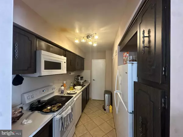 Philadelphia, PA 19152,7600 E ROOSEVELT BLVD #909