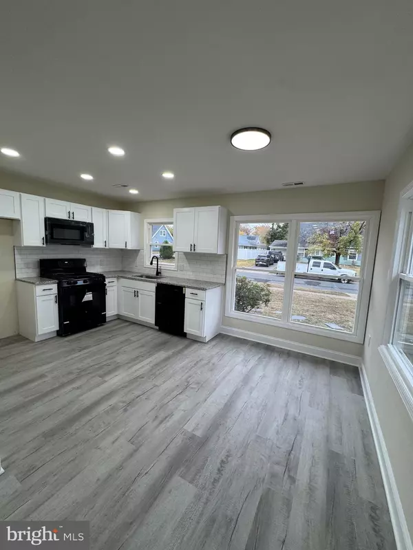 Willingboro, NJ 08046,11 BUXMONT LN