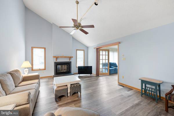 Rehoboth Beach, DE 19971,37467 BURTON CT