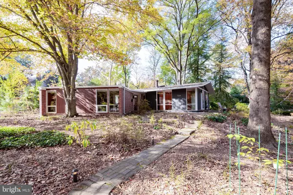 Alexandria, VA 22307,7214 REBECCA DR