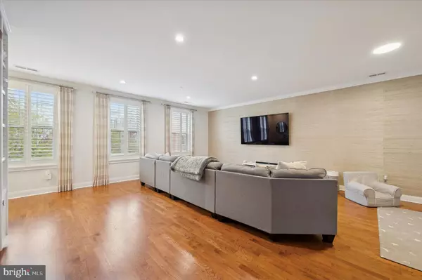 Philadelphia, PA 19146,610 CAPTAINS WAY