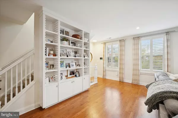 Philadelphia, PA 19146,610 CAPTAINS WAY