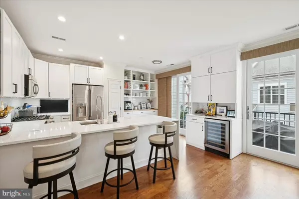 Philadelphia, PA 19146,610 CAPTAINS WAY