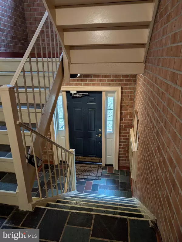 College Park, MD 20740,5964 WESTCHESTER PARK DR #202