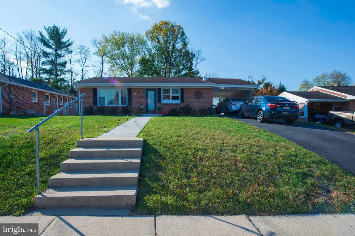 Hagerstown, MD 21740,212 DAYCOTAH AVE