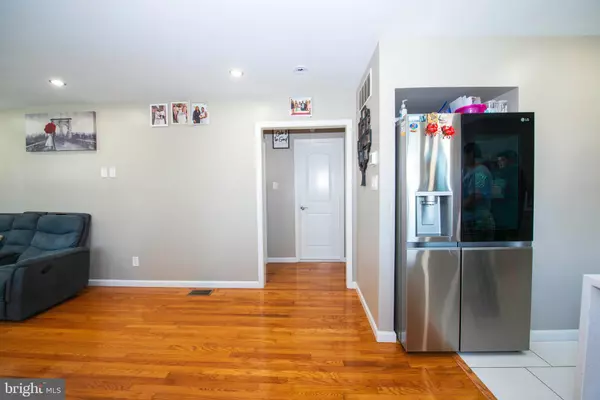 Hagerstown, MD 21740,212 DAYCOTAH AVE