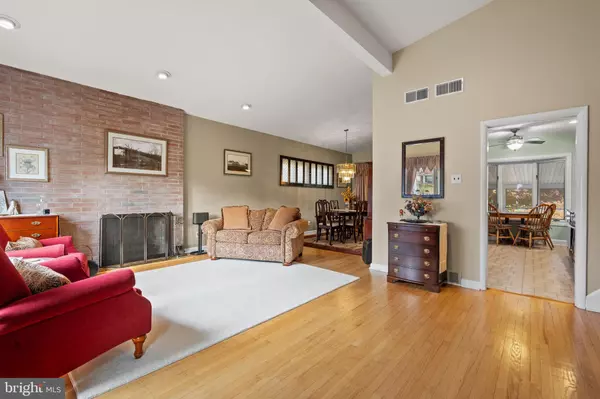 Broomall, PA 19008,2611 WOODBERRY RD