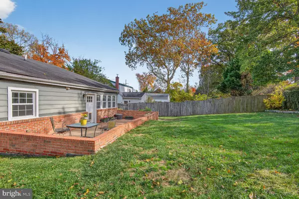 Alexandria, VA 22303,3203 ELMWOOD DR