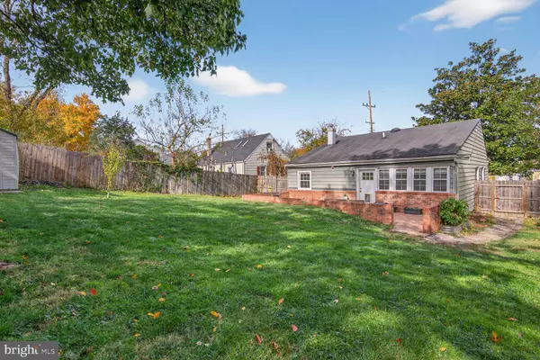 Alexandria, VA 22303,3203 ELMWOOD DR