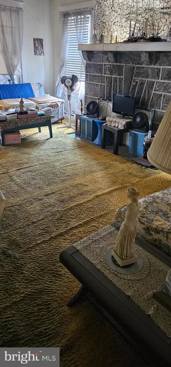 Norwood, PA 19074,409 URBAN AVE