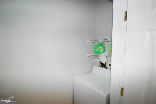 Mclean, VA 22102,1571 SPRING GATE DR #6209