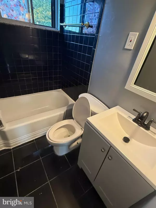 Temple Hills, MD 20748,2533 IVERSON ST