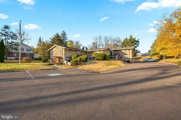 123 W MAIN ST #2, Trappe, PA 19426