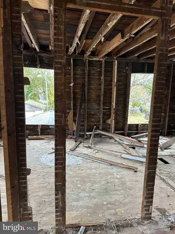 Millville, NJ 08332,304 S 6TH ST