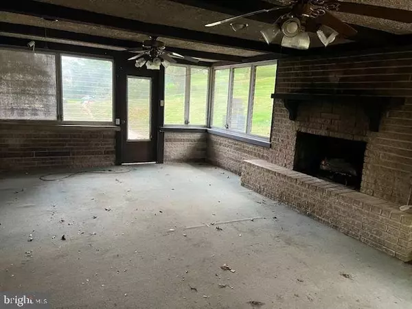 York, PA 17402,264 CHERRY ST