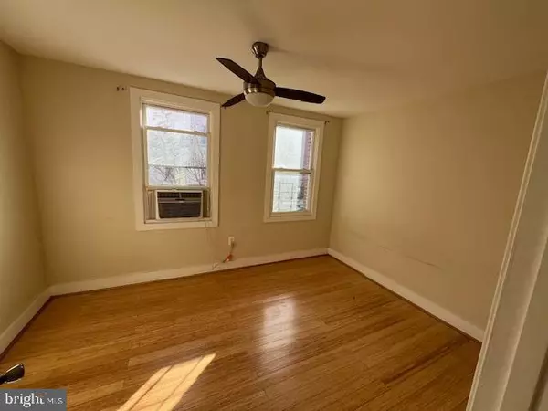 Washington, DC 20010,615 NEWTON PL NW