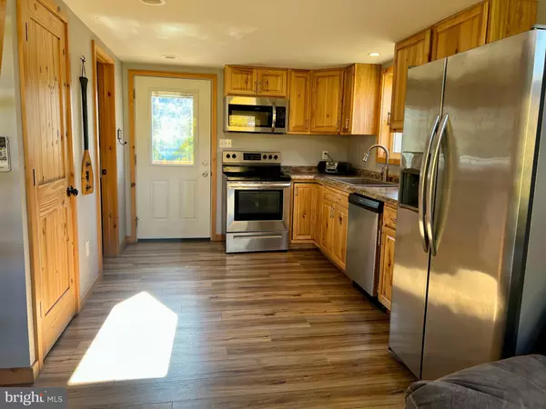 Mifflintown, PA 17059,25 LONGACRE ST