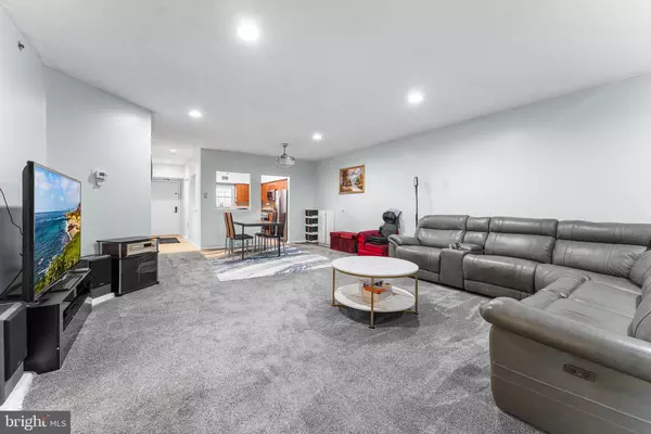 6070 MAIN ST, Voorhees, NJ 08043